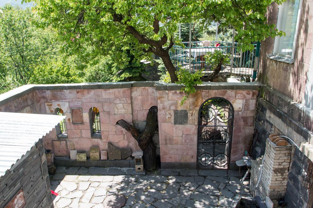 Haghpat Guest House Mary מראה חיצוני תמונה